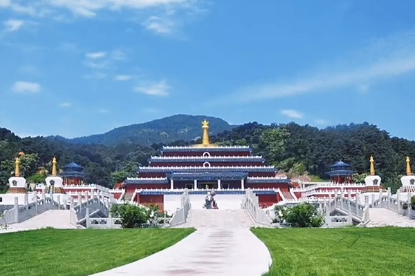清東陵萬(wàn)佛園公墓
