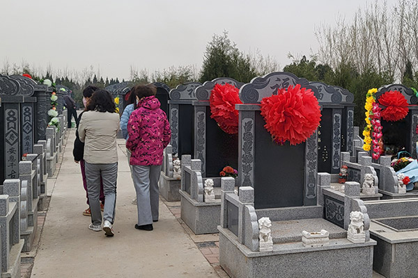 引導(dǎo)服務(wù)的天津陵園大全原則